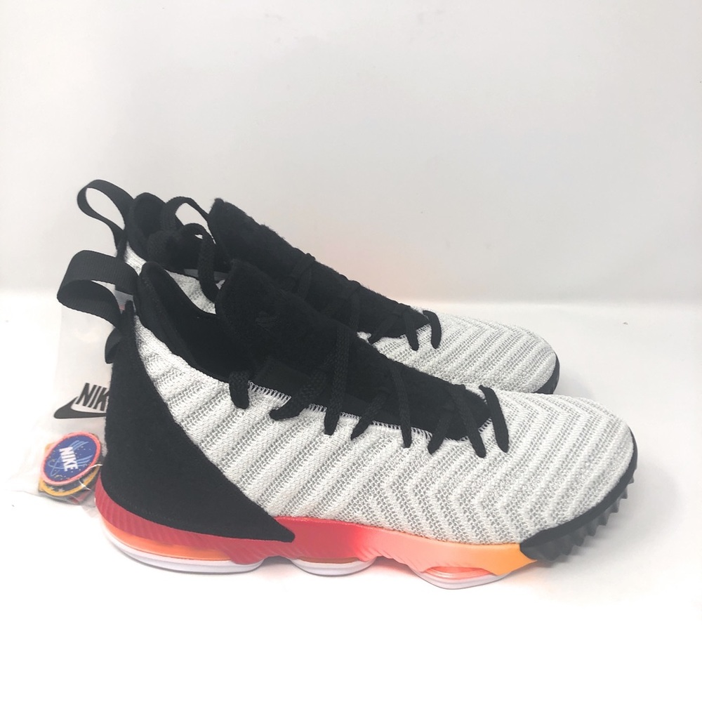 NEW Nike Lebron XVI Space GS Basketball Big Kids